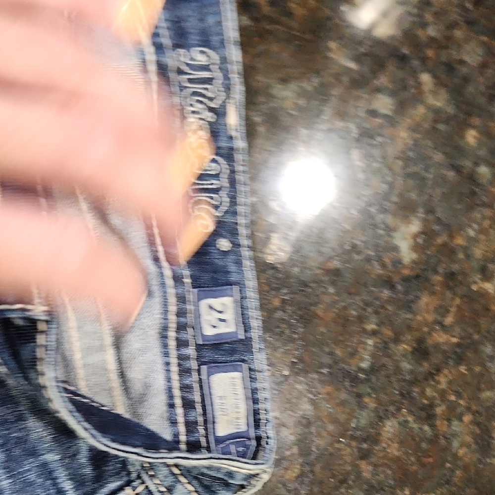 Miss Me Blue Skinny Jeans with Distressed Vintage Look - Picture 4 of 6